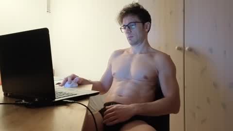 Mick online show from December 2, 3:25 pm