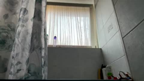 f3ckdolllucy online show from April 5, 4:15 pm