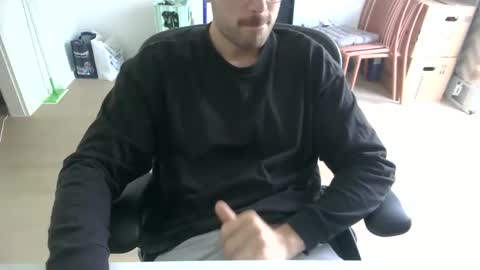 Snapshot of fabian_196 chatting on May 3, 8:53 am Call me bitch online show from May 3, 8:53 am