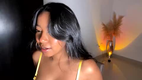 Thianna online show from February 11, 6:24 pm