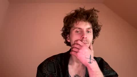 Snapshot of fabius1995 chatting on February 10, 11:58 am fabius1995 online show from February 10, 11:58 am
