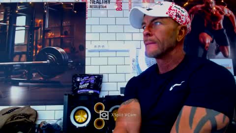 Snapshot of fabxxxl chatting on January 8, 9:10 am fabxxxl online show from January 8, 9:10 am