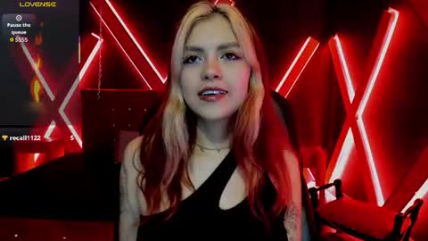 Snapshot of fabzy_fab chatting on June 11, 12:58 pm fabzy online show from June 11, 12:58 pm