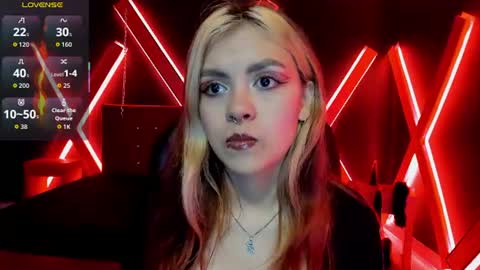 Snapshot of fabzy_fab chatting on June 28, 3:18 pm fabzy online show from June 28, 3:18 pm