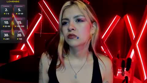 Snapshot of fabzy_fab chatting on June 29, 12:27 pm fabzy online show from June 29, 12:27 pm