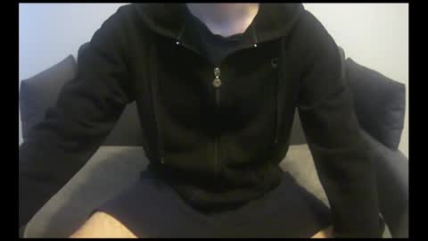 FacelessEscape online show from March 6, 1:03 pm