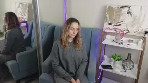 faecavaness online show from November 7, 8:14 am