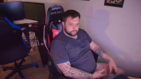 faelust online show from June 14, 8:11 pm