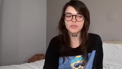 Faerie 3 online show from April 16, 9:39 pm