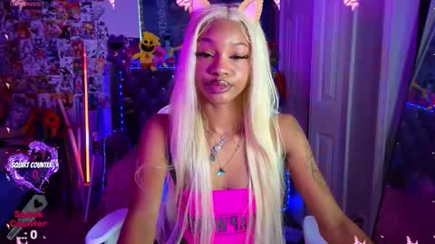 Fae and Cheta online show from March 14, 5:29 pm