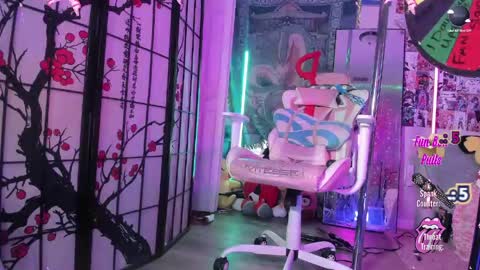 Snapshot of faethedoll chatting on June 3, 2:33 pm Fae and Cheta online show from June 3, 2:33 pm