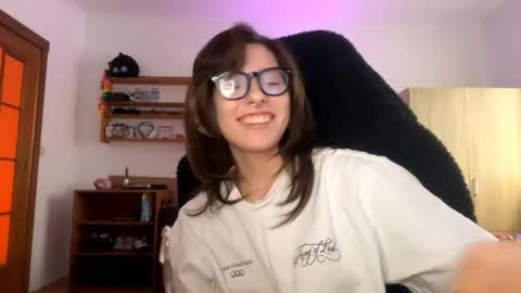 Loly online show from April 13, 2:22 pm