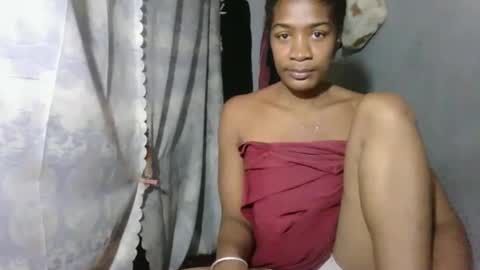 faiqua95 online show from April 2, 2:37 pm