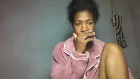 faiqua95 online show from April 6, 1:25 am