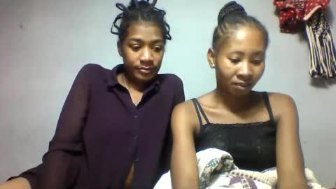 faiqua95 online show from April 9, 9:53 pm