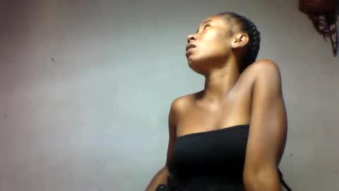 faiqua95 online show from April 12, 10:42 am