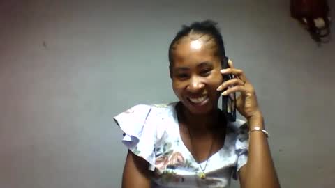 faiqua95 online show from May 3, 7:36 am