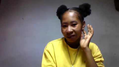 faiqua95 online show from May 11, 6:41 am