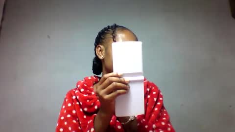 faiqua95 online show from May 17, 6:26 pm