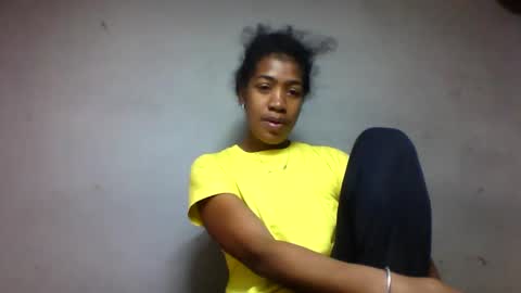 faiqua95 online show from May 24, 7:13 am