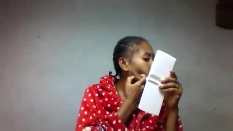 faiqua95 online show from May 24, 7:19 pm