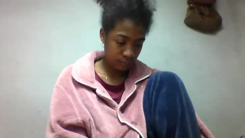 faiqua95 online show from May 29, 2:20 am