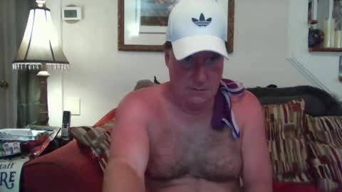Snapshot of fairmount31 chatting on June 30, 12:22 am fairmount31 online show from June 30, 12:22 am