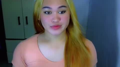 Snapshot of fairy_cuddle chatting on March 2, 12:46 am call me shanaia online show from March 2, 12:46 am