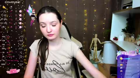 Snapshot of fairy_m00n chatting on December 26, 6:01 pm Kate online show from December 26, 6:01 pm