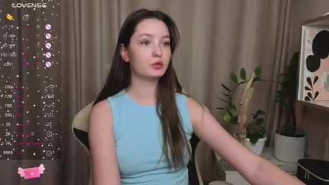 Snapshot of fairy_m00n chatting on October 1, 4:02 pm Kate online show from October 1, 4:02 pm