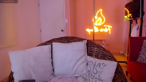 Snapshot of fairy_sweet_ chatting on November 5, 8:53 pm FAIRY online show from November 5, 8:53 pm