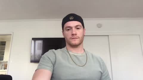 Snapshot of fairybae5 chatting on January 24, 9:47 pm Travis online show from January 24, 9:47 pm