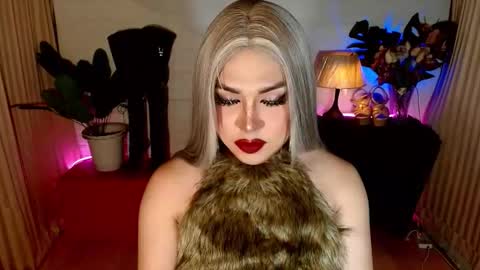 CLAUDIA VALVALERA online show from November 12, 6:03 am