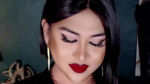 CLAUDIA VALVALERA online show from April 25, 6:38 am