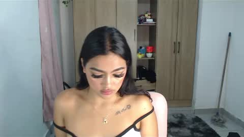 fairylatin online show from January 10, 8:07 am