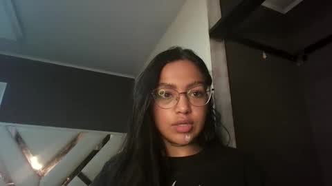 fairylatin online show from April 13, 12:10 pm