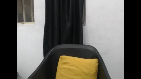 Snapshot of fairyslut9 chatting on February 10, 8:02 pm fairyslut9 online show from February 10, 8:02 pm