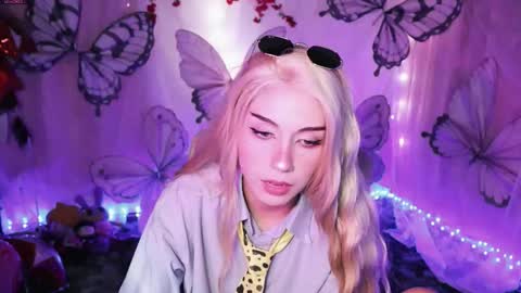 Snapshot of fairywhore chatting on September 15, 4:01 am Jackie Cosplayer online show from September 15, 4:01 am