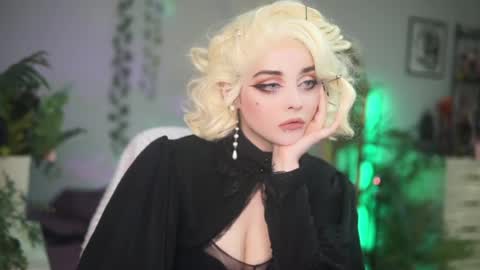 faith_chan online show from April 19, 2:44 am