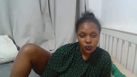 raysa4421 online show from April 13, 9:09 pm