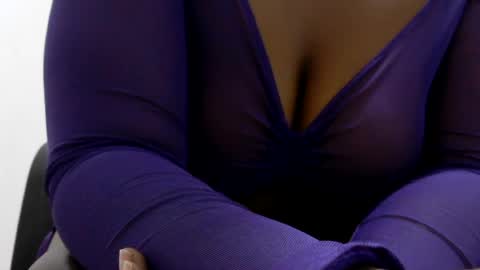 Snapshot of faithokoyo480 chatting on July 11, 10:07 am raysa4421 online show from July 11, 10:07 am