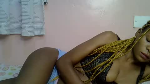 faizah_ online show from March 21, 10:13 pm