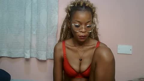 Snapshot of faizah_ chatting on May 16, 10:41 pm faizah_ online show from May 16, 10:41 pm