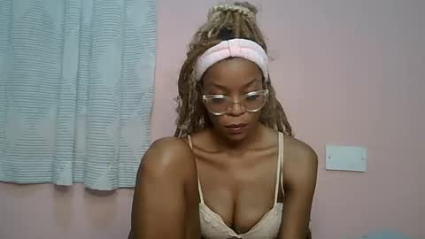 Snapshot of faizah_ chatting on May 25, 9:21 pm faizah_ online show from May 25, 9:21 pm