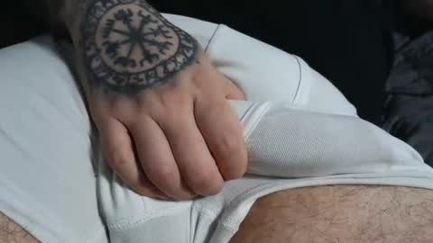 falcon120 online show from April 11, 4:44 pm