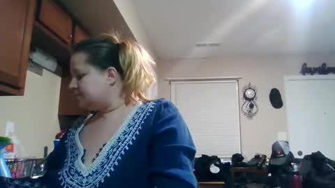 fall_flowers96 online show from March 20, 3:55 am