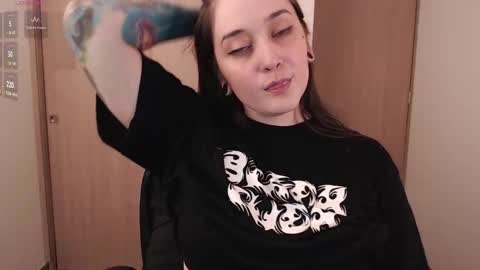 Snapshot of fallenag__ chatting on March 5, 2:25 am OF fallenag 1 online show from March 5, 2:25 am