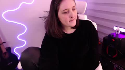 Snapshot of fallenag__ chatting on October 4, 2:09 am OF fallenag 1 online show from October 4, 2:09 am