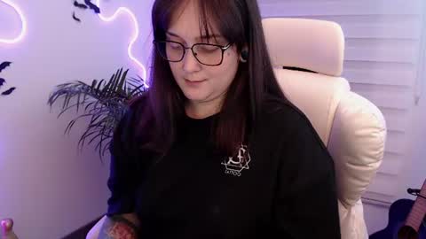 Snapshot of fallenag__ chatting on June 25, 5:12 am OF fallenag 1 online show from June 25, 5:12 am