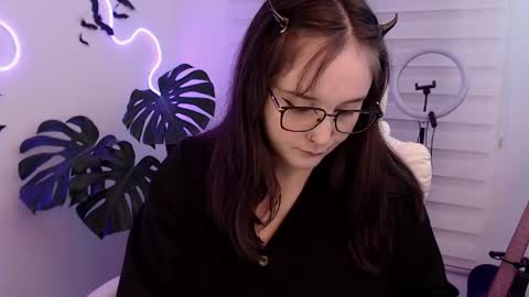 Snapshot of fallenag__ chatting on July 3, 2:07 am OF fallenag 1 online show from July 3, 2:07 am
